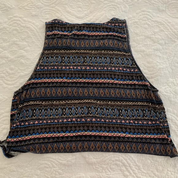 forever 21 patterned tank top - Picture 2 of 3